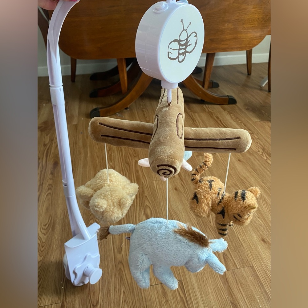 Disney Baby Winnie the Pooh crib mobile